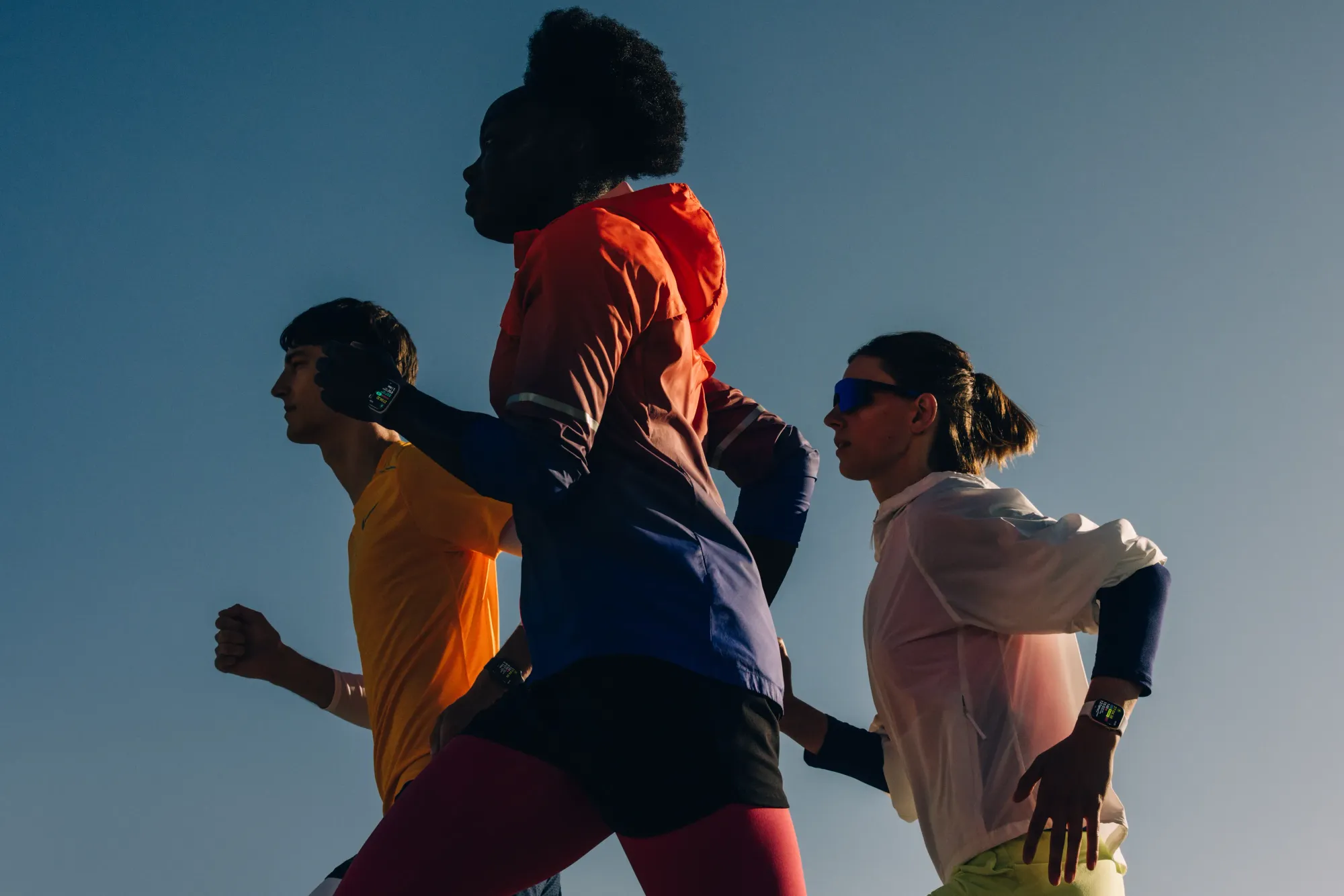 Fonte Apple: Apple Watch serie 11 al polso mentre si fa allenamento
