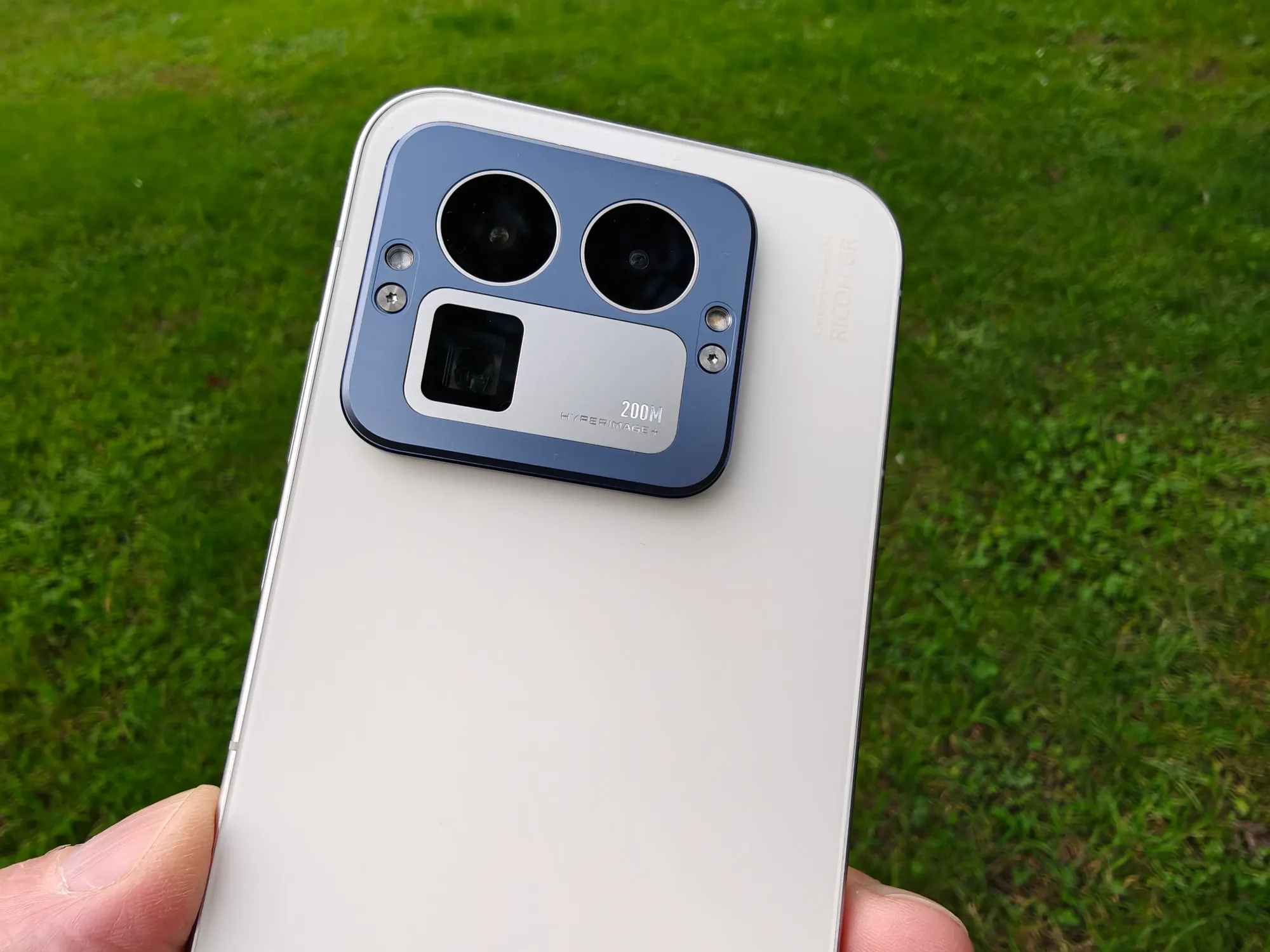 La collaborazione con Ricoh GR ha colmato l'unico gap che (forse) Realme aveva nei confronti della concorrenza