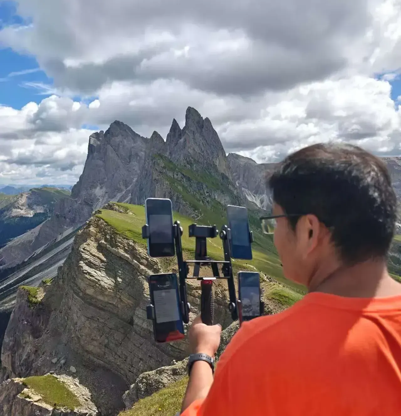 Test di connettività effettuati dagli esperti di Oppo sulle dolomiti 
