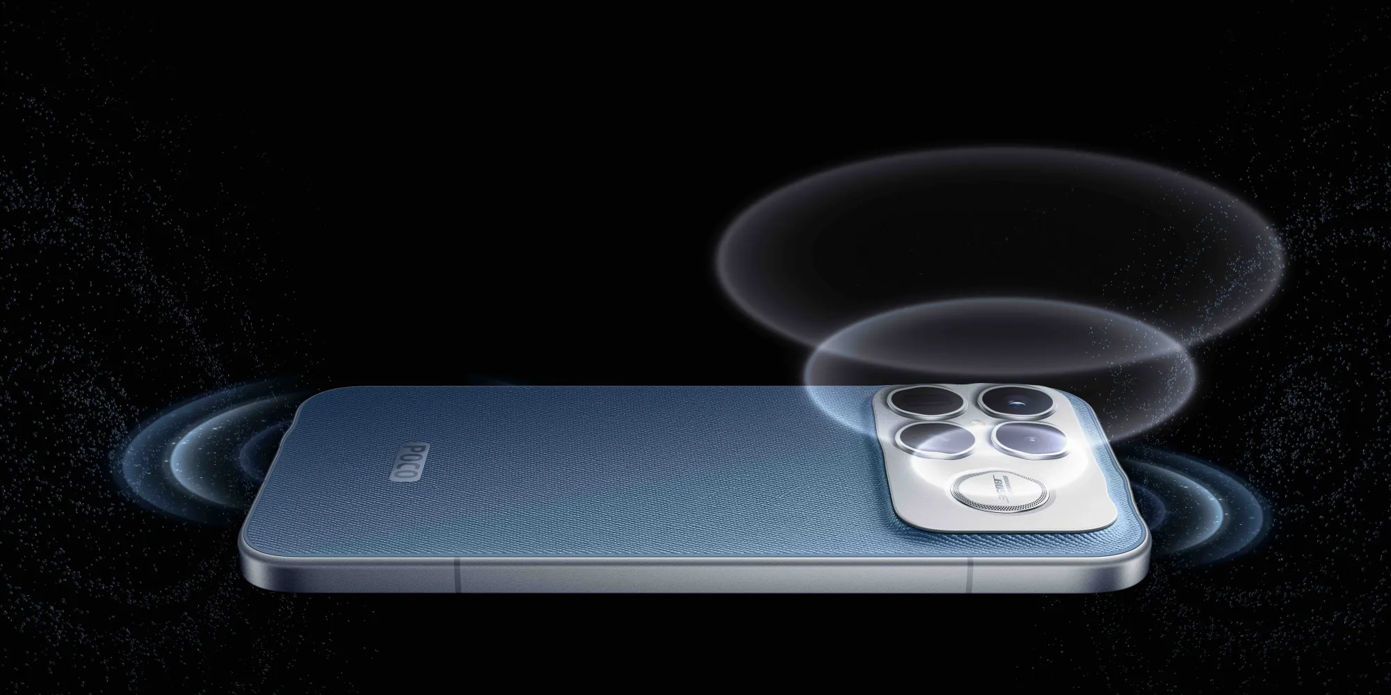 L'F8 Ultra gode di un sistema acustico premium a triplo speaker