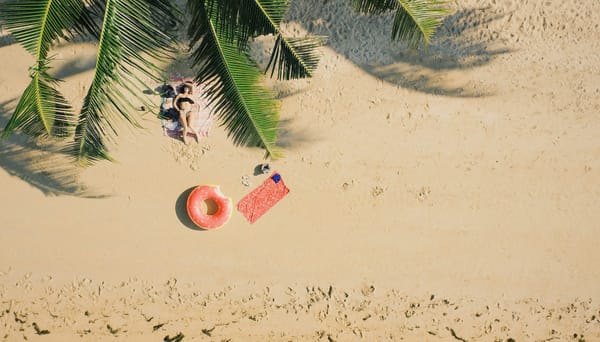 Lavoro da remoto in vacanza: i consigli per restare sicuri e connessi