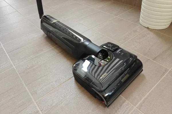 Mova M50 Ultra: aspirapolvere potente e intelligente