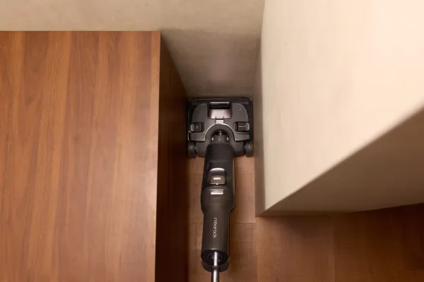 Roborock F25 Ultra: l'aspirapolvere "wet&dry" che eleva gli standard della pulizia domestica