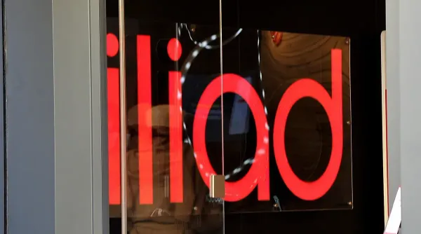 Iliad: l'offerta Top Plus 250 scende sotto la soglia dei 10 euro