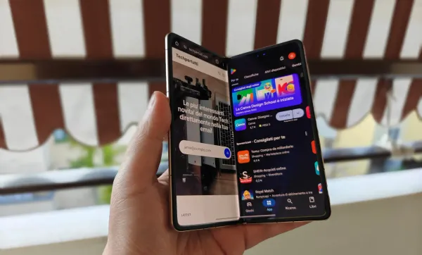 La configurazione hardware consente ad Honor Magic V5 di affrontare con disinvoltura anche attività più impegnative come giochi, editing video e multitasking
